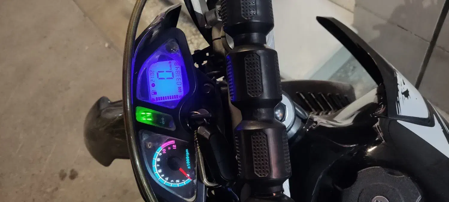 تریل روان|موتورسیکلت|کرمانشاه, |دیوار