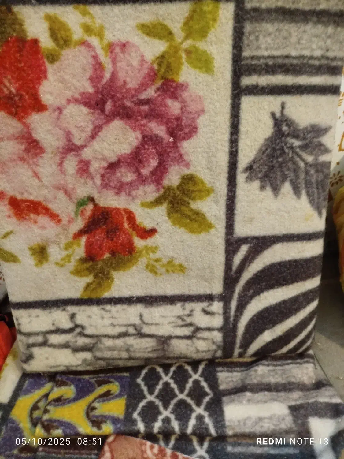 موکت طرح دار زیبا در حد نو ۶ ماه پهن شده|فرش|مشهد, مصطفی خمینی|دیوار