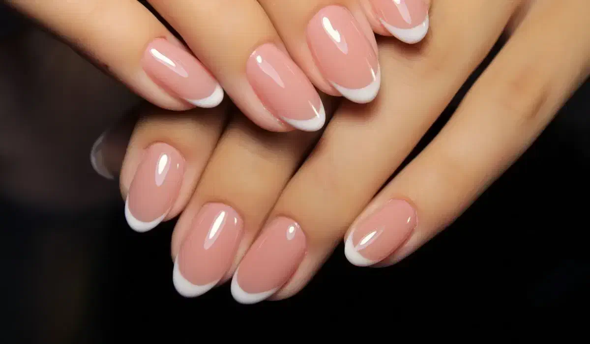 کاشت ناخن|خدمات آرایشگری و زیبایی|یاسوج, |دیوار