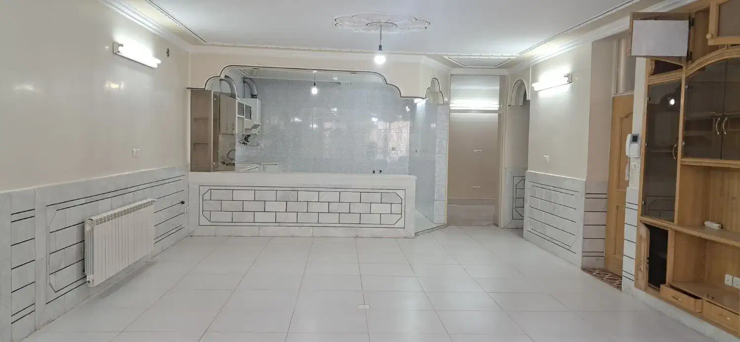 منزل مسکونی درچه ۲ طبقه دو طرف راه(چهاراه خط گاز)|فروش خانه و ویلا|خمینی‌شهر, |دیوار