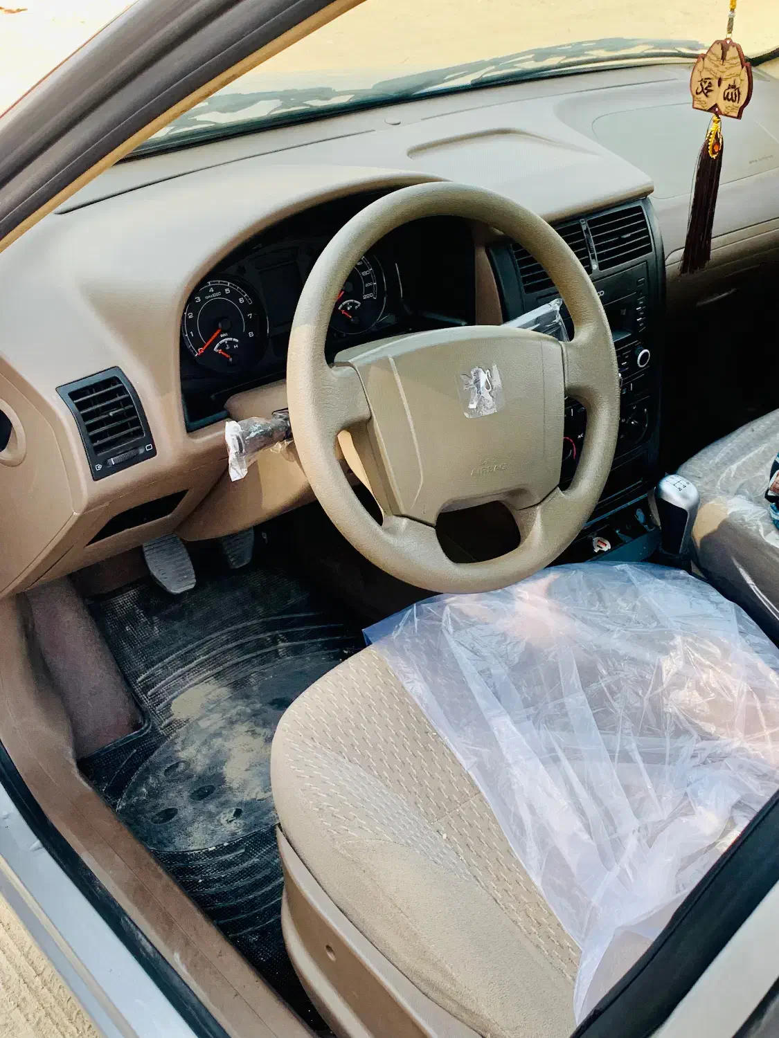 پژو ۴۰۵|خودرو سواری و وانت|دشتیاری, |دیوار