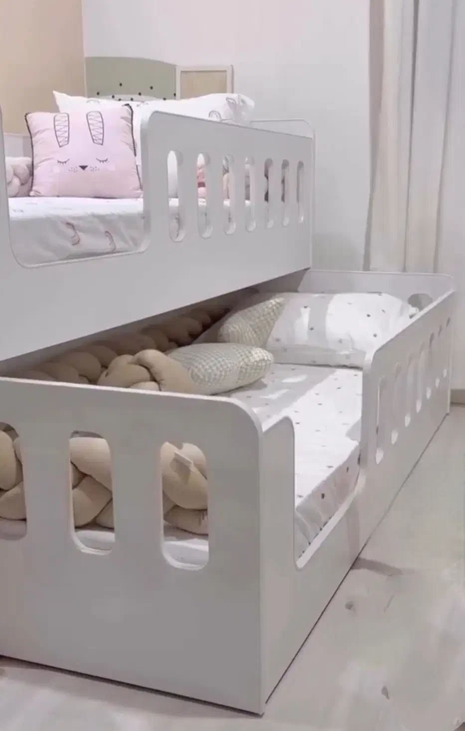 تخت دو طبقه میهمان میزبان چرخ دار|تخت و سرویس خواب|مشهد, شهرک امام هادی (شهرک غرب)|دیوار