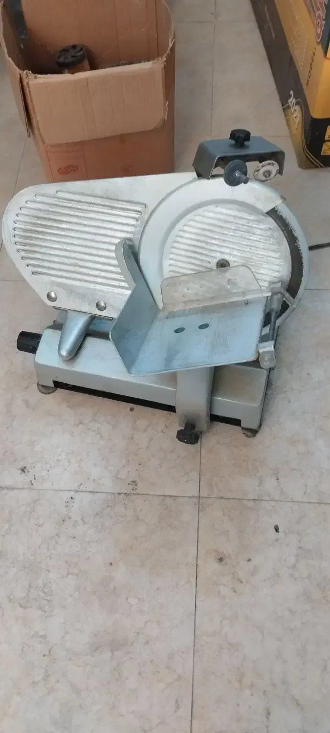 کالباس بر|فروشگاه و مغازه|آباده, |دیوار