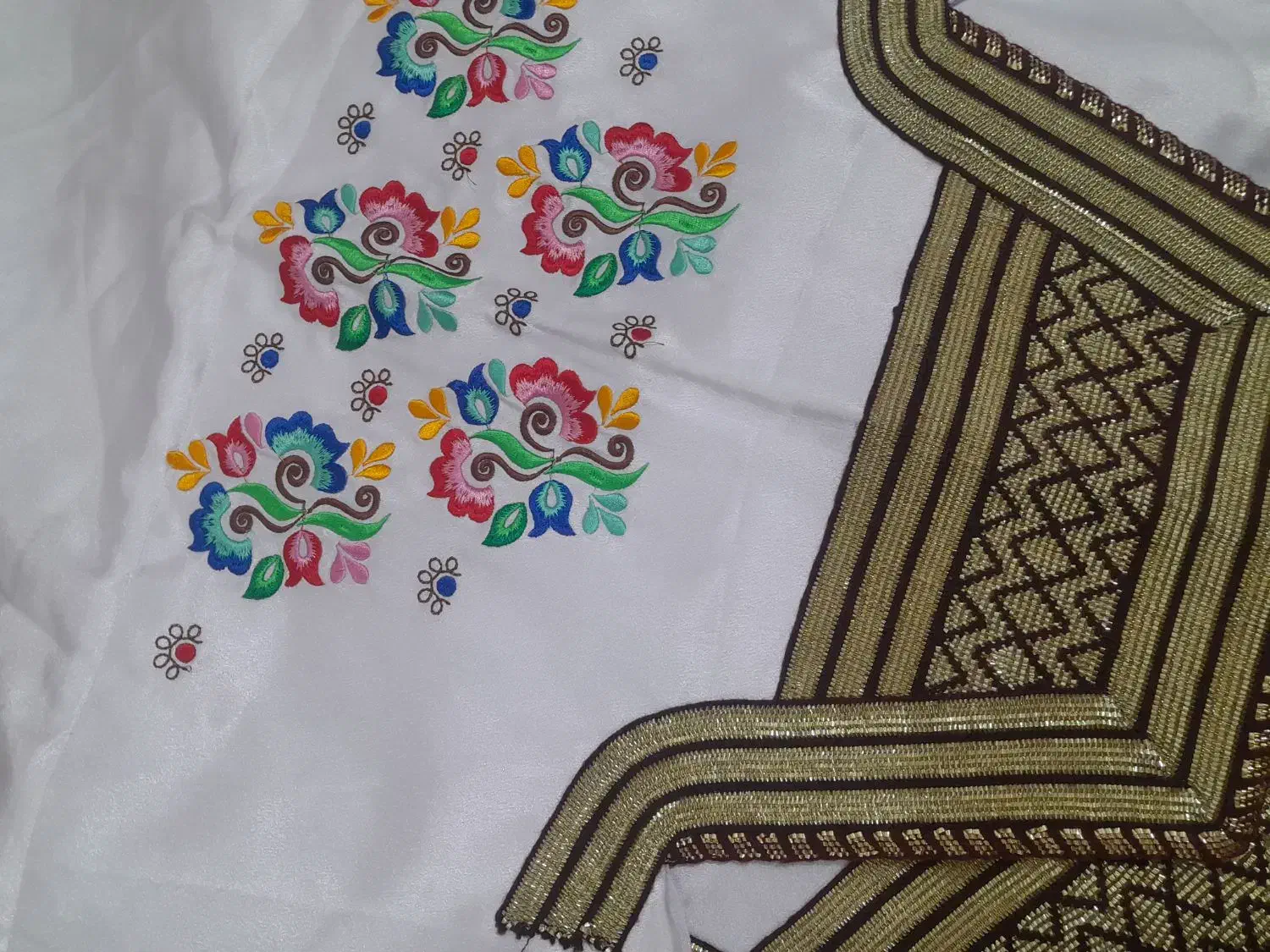 نو نو|لباس|میناب, |دیوار