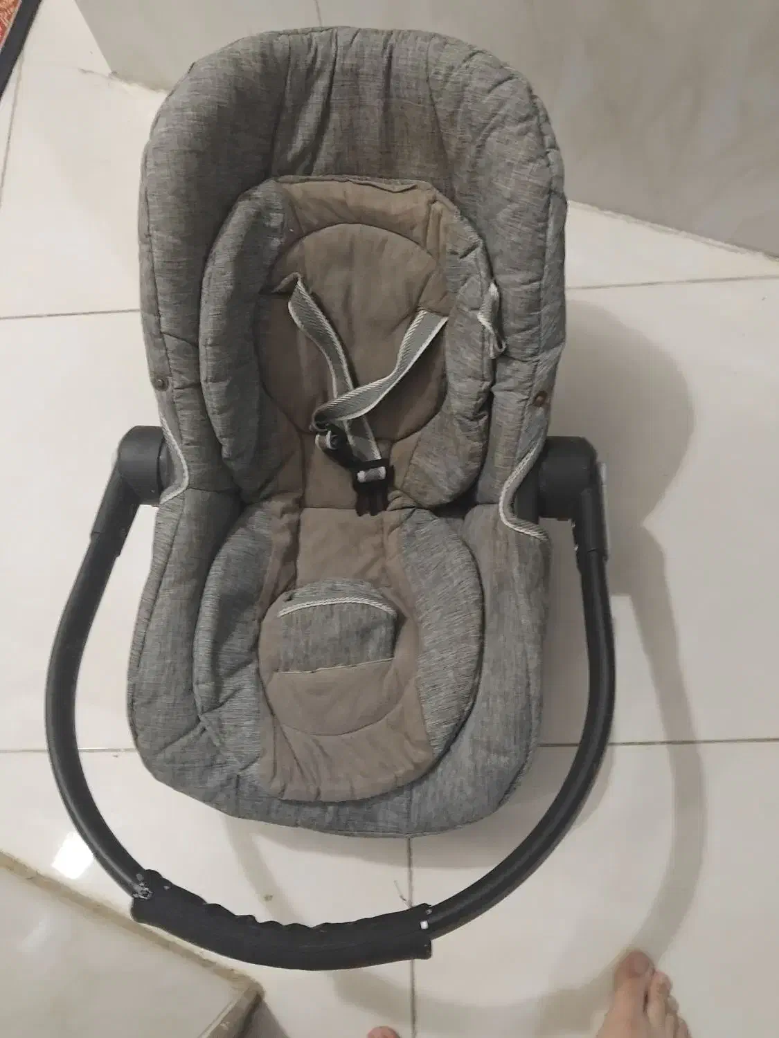 کریرش خیلی خوبه زیاد استفاده نشده صندلی بچه میشه|کالسکه و لوازم جانبی|آستانه سرا, |دیوار