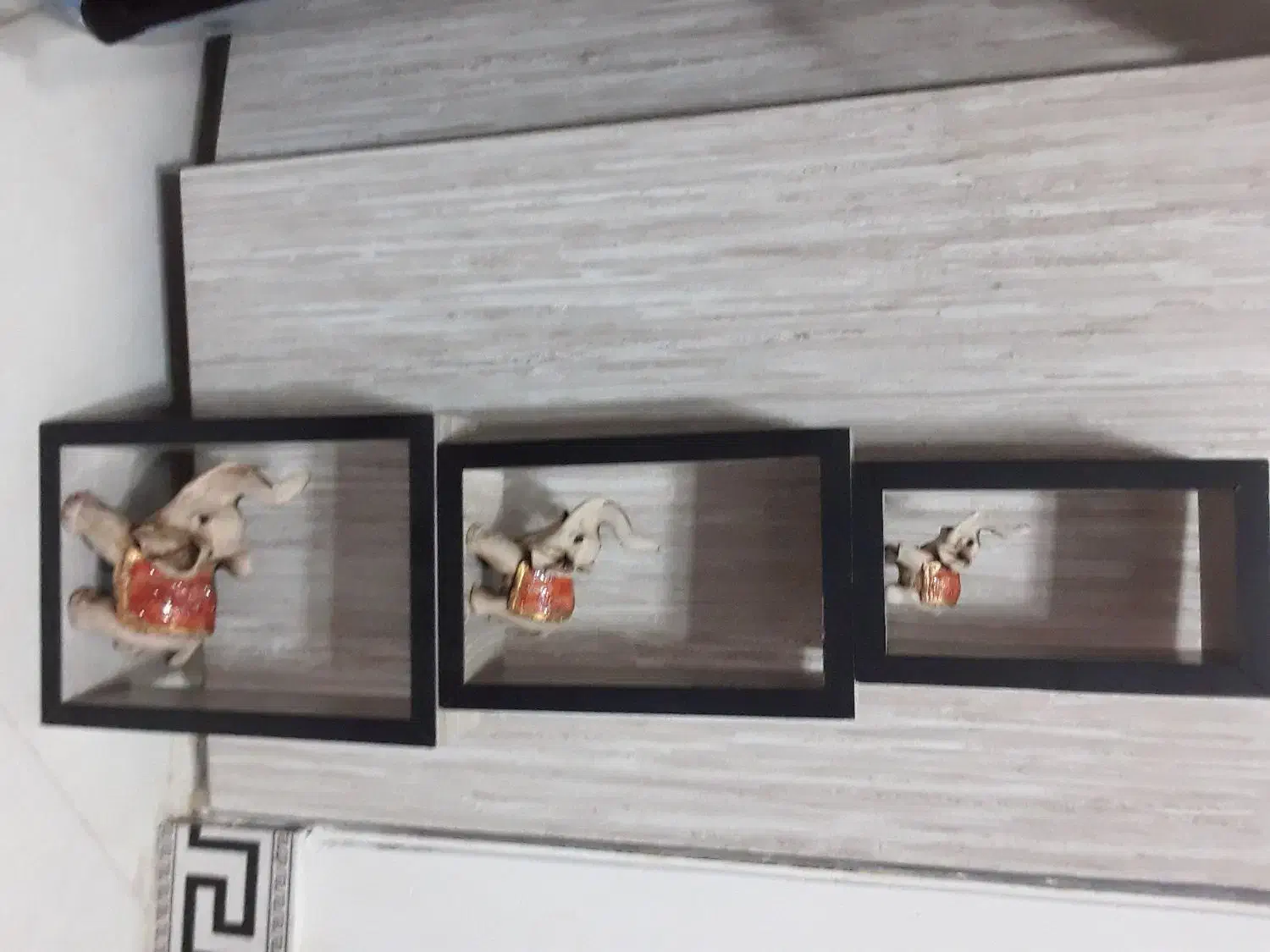 ساعت دیواری باکس با فیل ها دکوری آهنی میباشد|ساعت دیواری و تزئینی|اراک, |دیوار