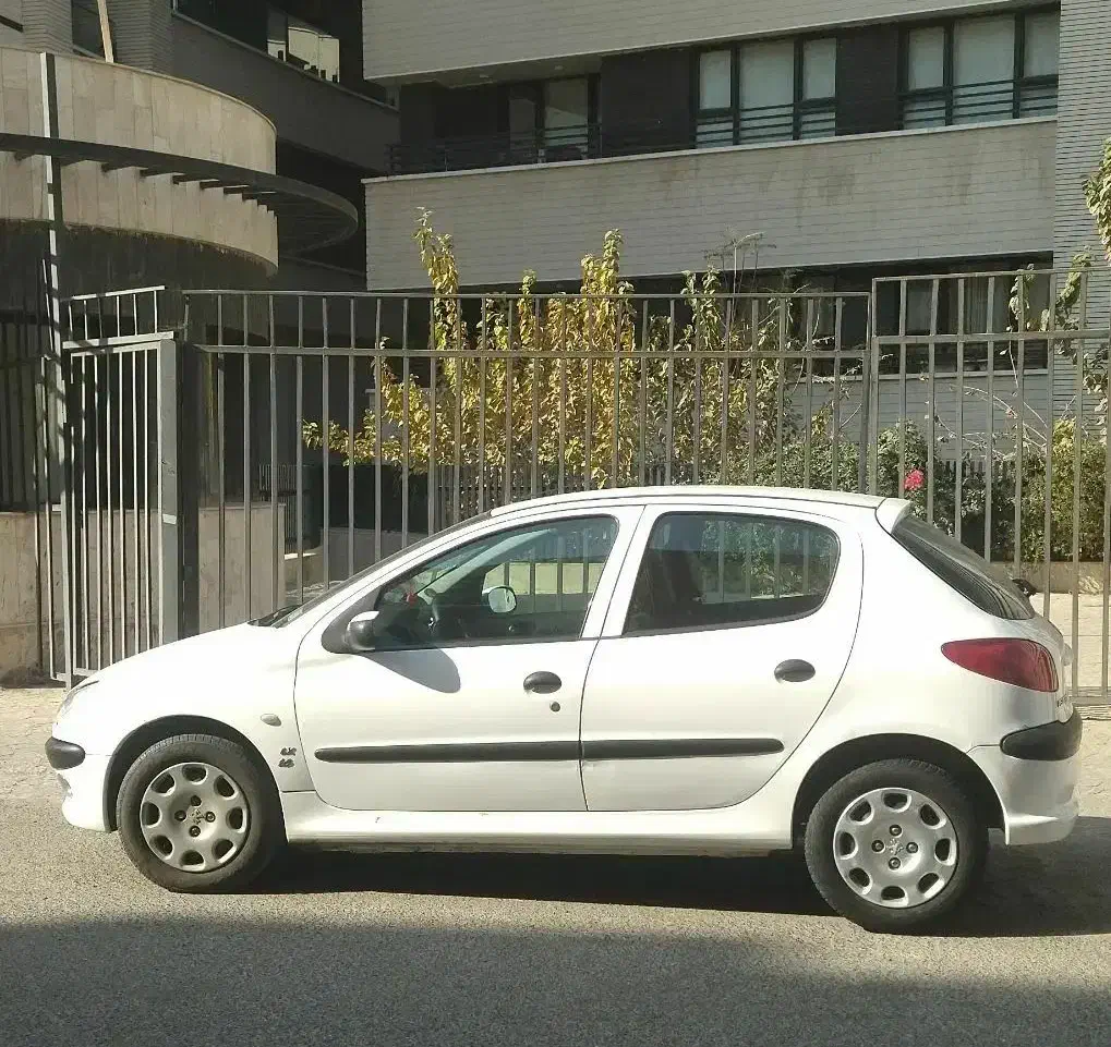 ۲۰۶ تیپ پنج مدل ۹۴|خودرو سواری و وانت|کاشان, فاز ۲ ناجی آباد|دیوار