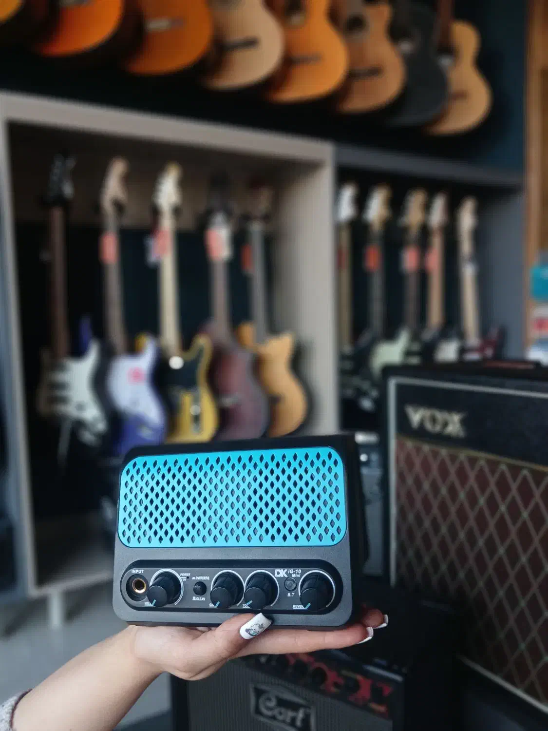 مینی اَمپbomb|گیتار، بیس، امپلیفایر|قزوین, |دیوار