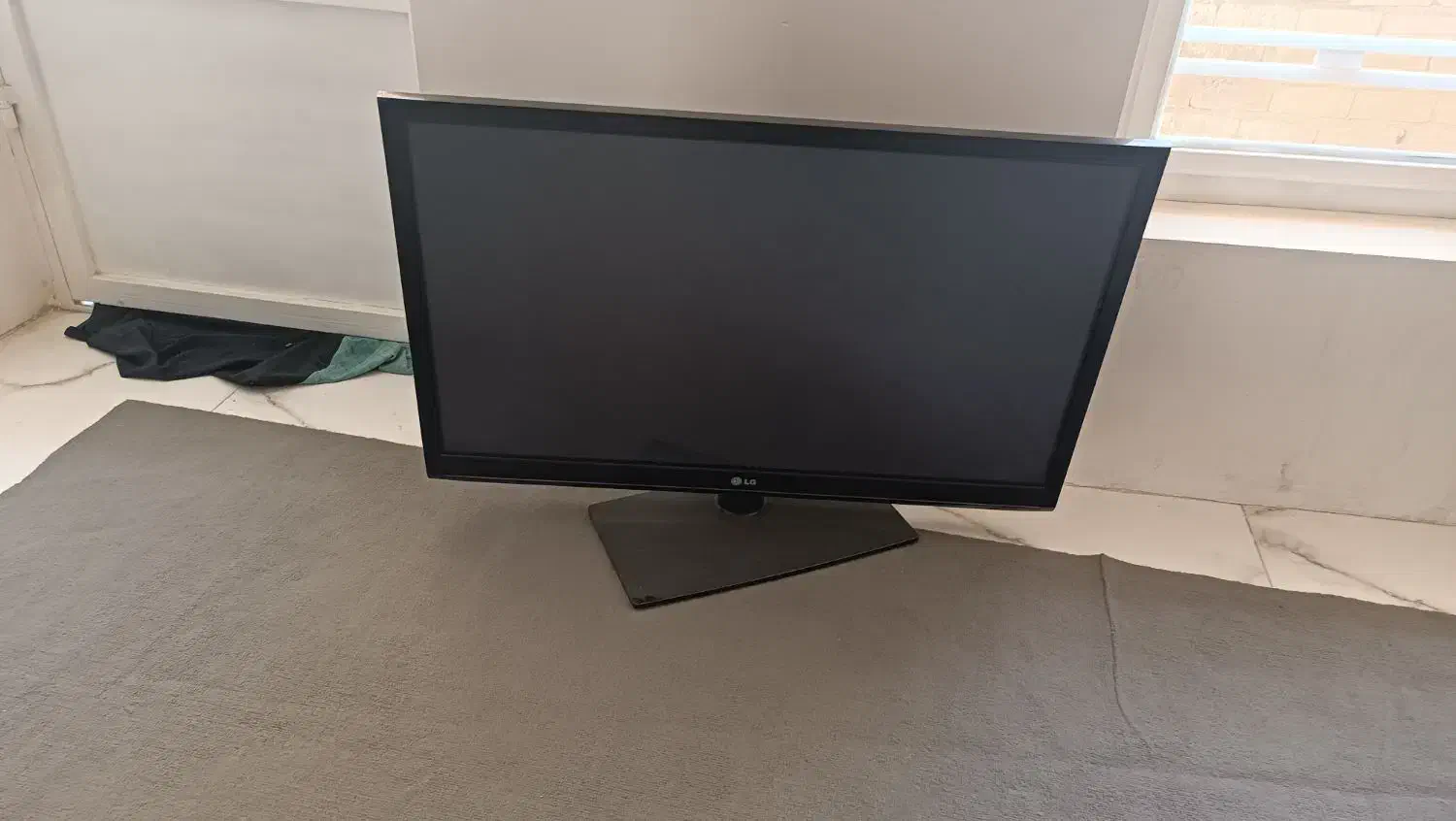 تلوزیون lcd|تلویزیون و پروژکتور|شیراز, شاپورجان|دیوار