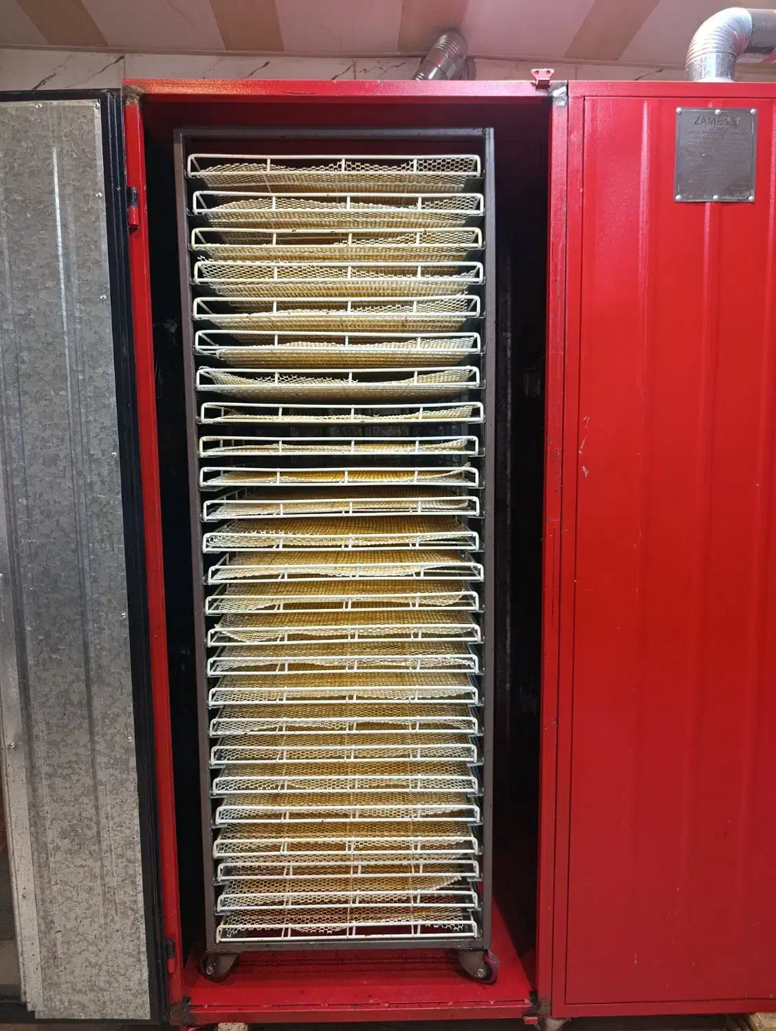 دستگاه خشک کن میوه و سبزی صنعتی|ماشین‌آلات صنعتی|اصفهان, شهرک کاوه|دیوار