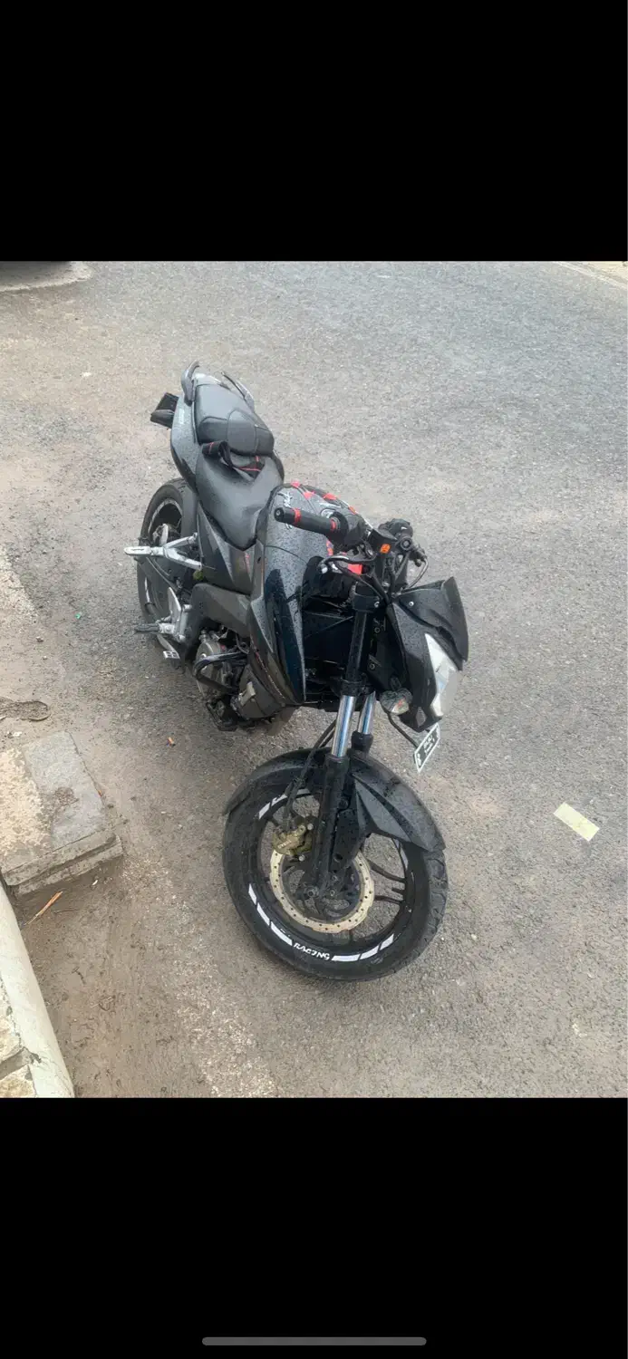 Ns 94|موتورسیکلت|قم, چهل درخت‎|دیوار