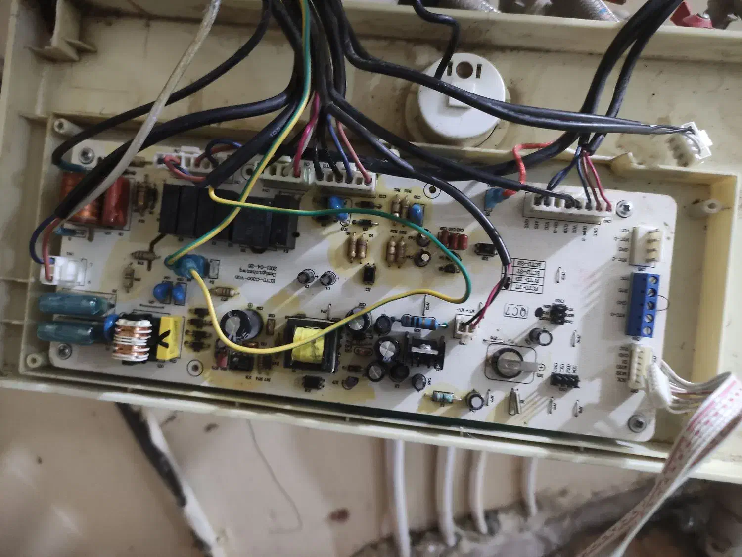 تعمیرکار سرویسکار تعمیرات پکیج .کولر|خدمات پیشه و مهارت|کرمانشاه, |دیوار