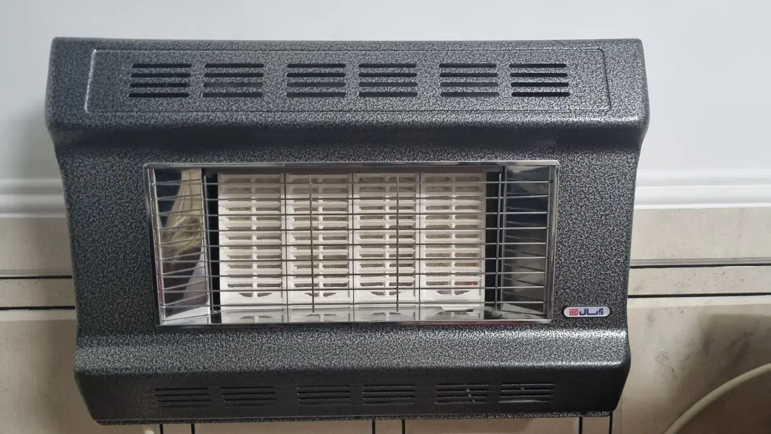 بخاری دیوار آبسان با دود کش|بخاری، هیتر، شومینه|لار, |دیوار