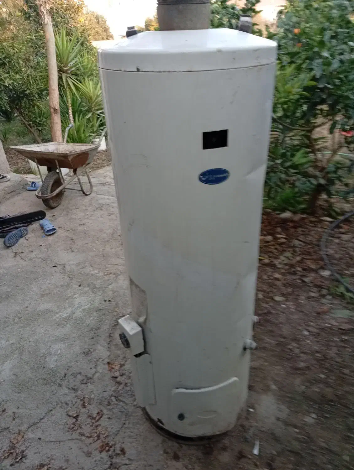 آبگرمکن درحد نو به شرط سالم با ورق ۴ میل|آبگرمکن، پکیج، شوفاژ|آمل, |دیوار