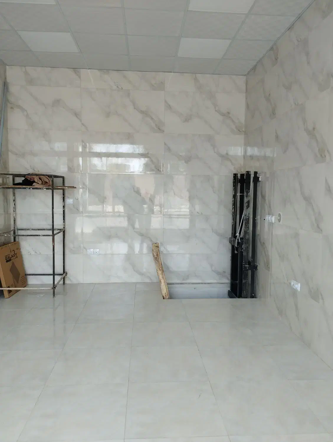 مغازه فروشی شهرک انقلاب|فروش مغازه و غرفه|کاشان, شهرک انقلاب|دیوار