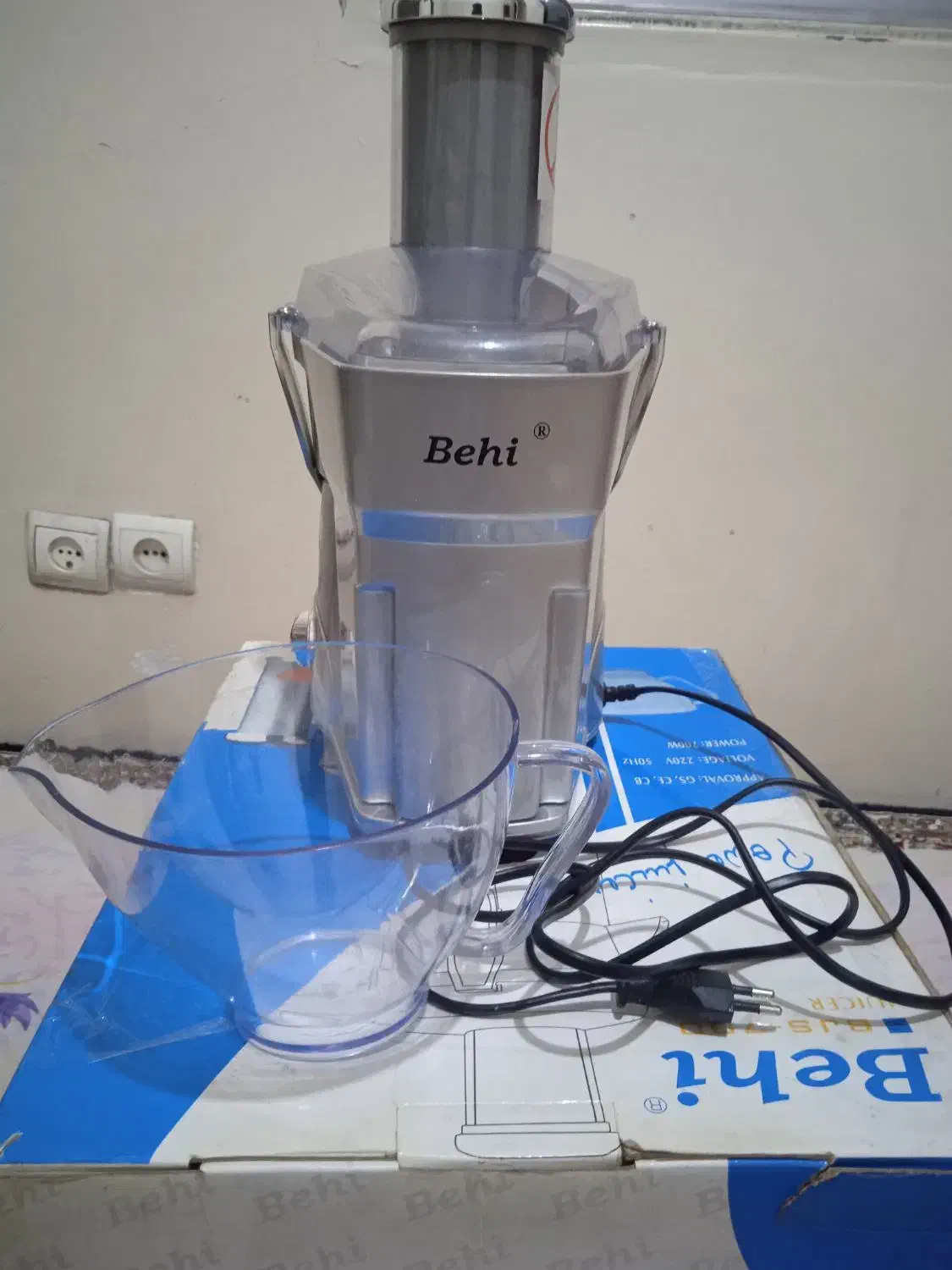 آبمیوه گیری Behi ایتالیایی|آبمیوه‌گیر و آب‌مرکبات‌گیر|ری, ظهیرآباد|دیوار