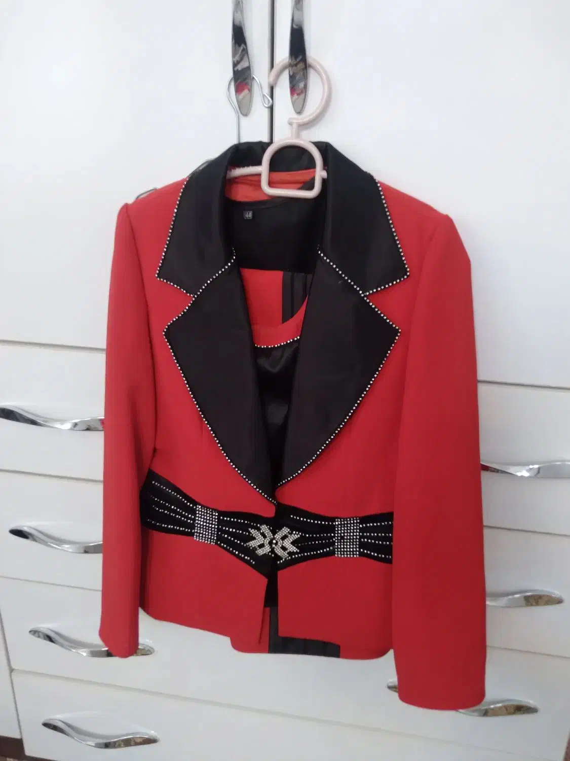 کت و دامن|لباس|سنقر, |دیوار