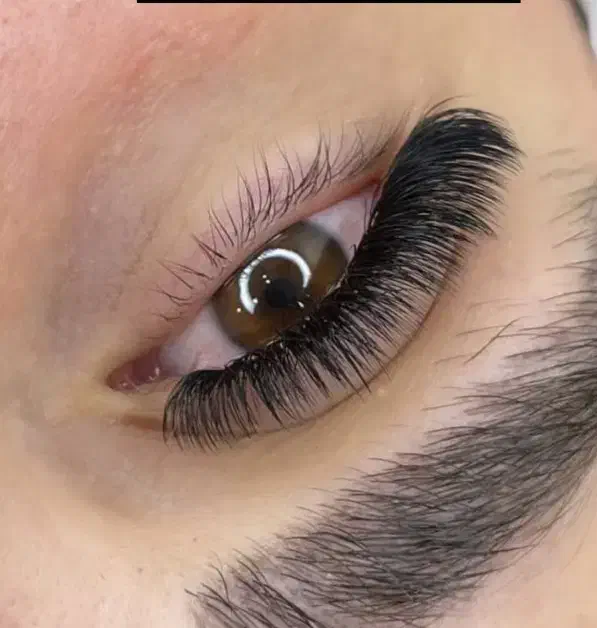 خدمات اکستنشن مژه با تضمین کیفیت|خدمات آرایشگری و زیبایی|قم, گلزار|دیوار