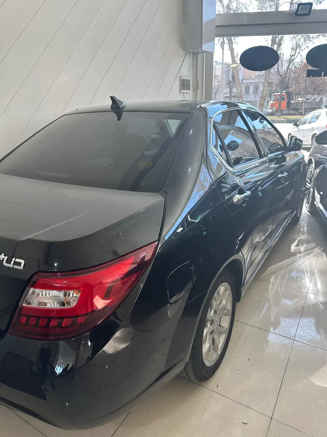 دنا پلاس آپشنال|خودرو سواری و وانت|بروجرد, |دیوار