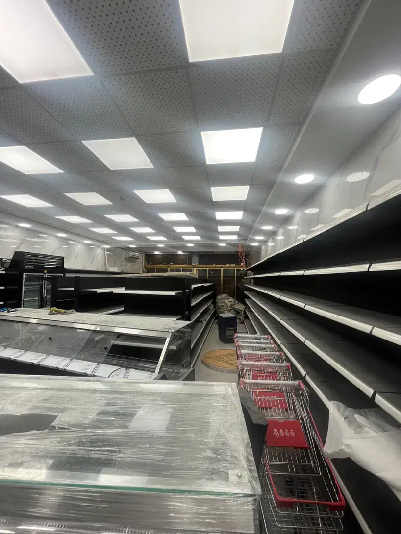 رهن مغازه باامکانات،۱۸۰m، توشیبا،باهنر،امام خمینی|اجارهٔ مغازه و غرفه|رشت, باهنر|دیوار