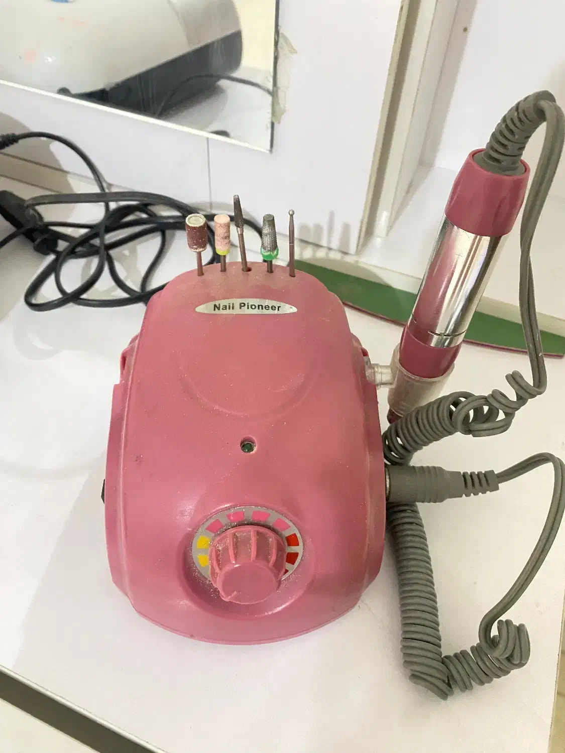 وسایل کاشت ناخن|آرایشگاه و سالن‌های زیبایی|الوند, |دیوار