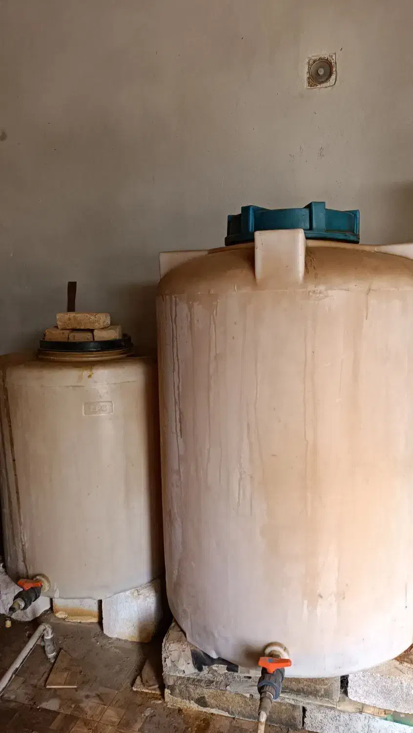 مخزن آب پلی اتیلن عمودی و گالوانیزه|مصالح و تجهیزات ساختمان|نظرآباد, نجم آباد|دیوار