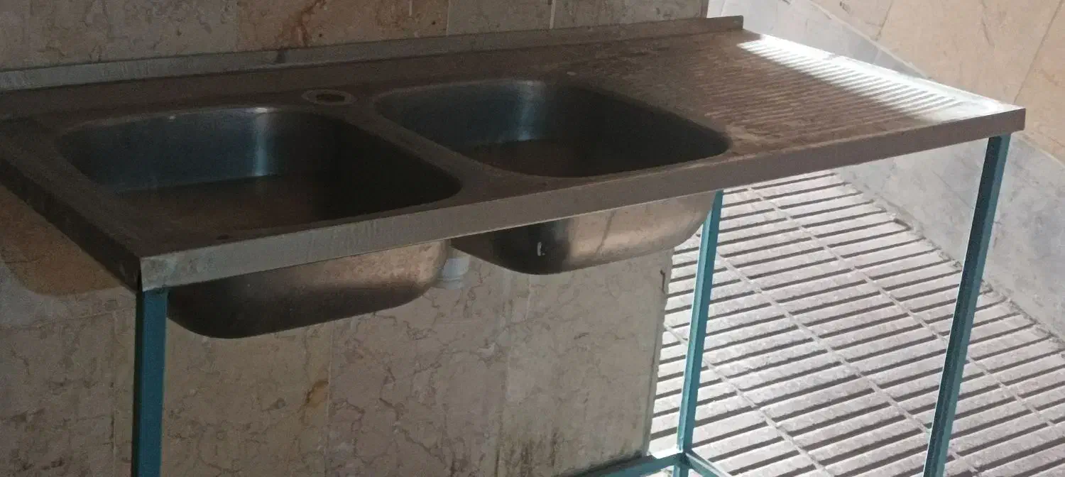 سینک با پایه فلزی|آب‌چکان و نظم‌دهنده ظروف|قم, نیروگاه|دیوار