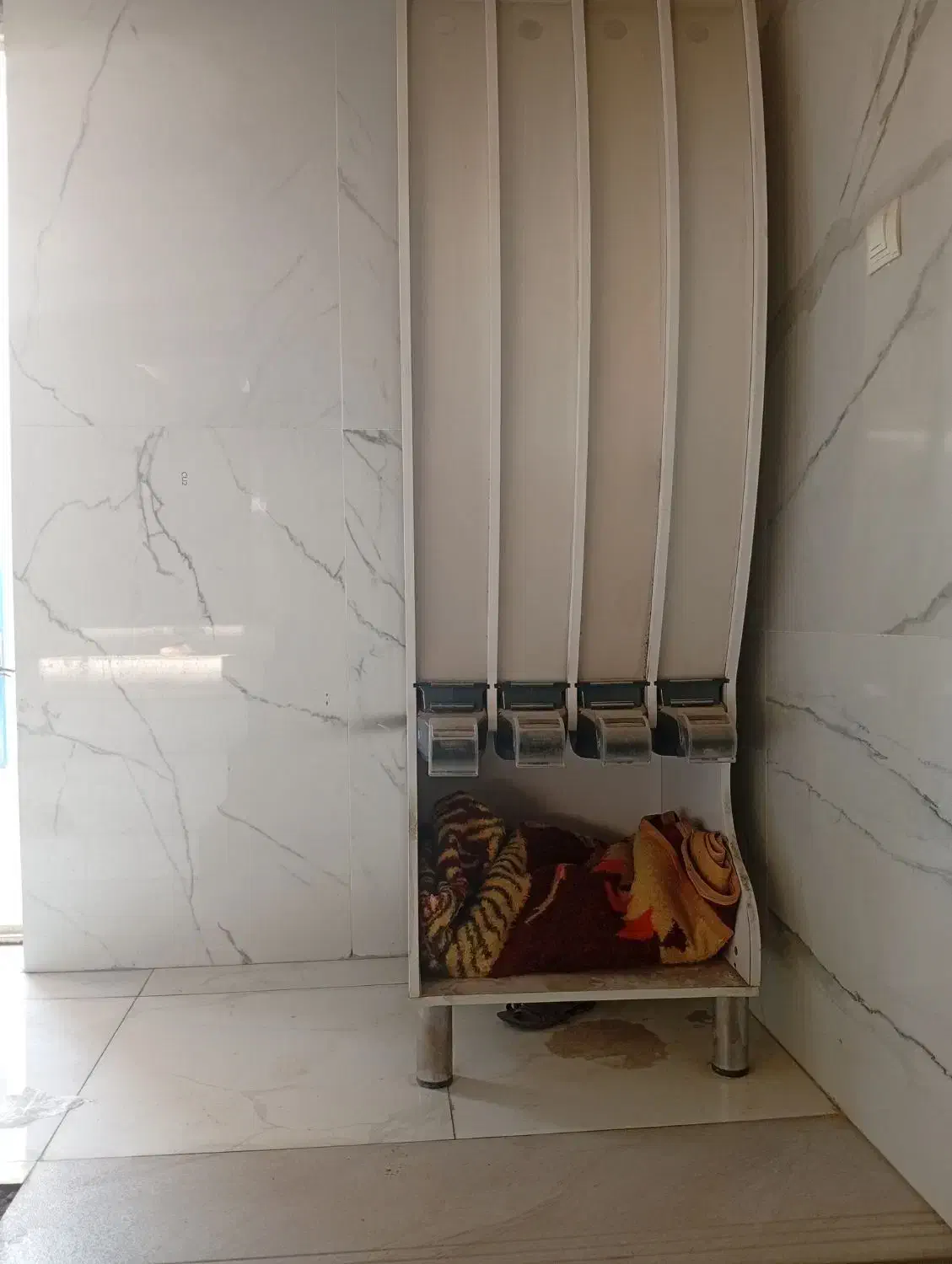 استند آجیل استند خشکبار و حبوبات خورموج|فروشگاه و مغازه|خورموج, |دیوار