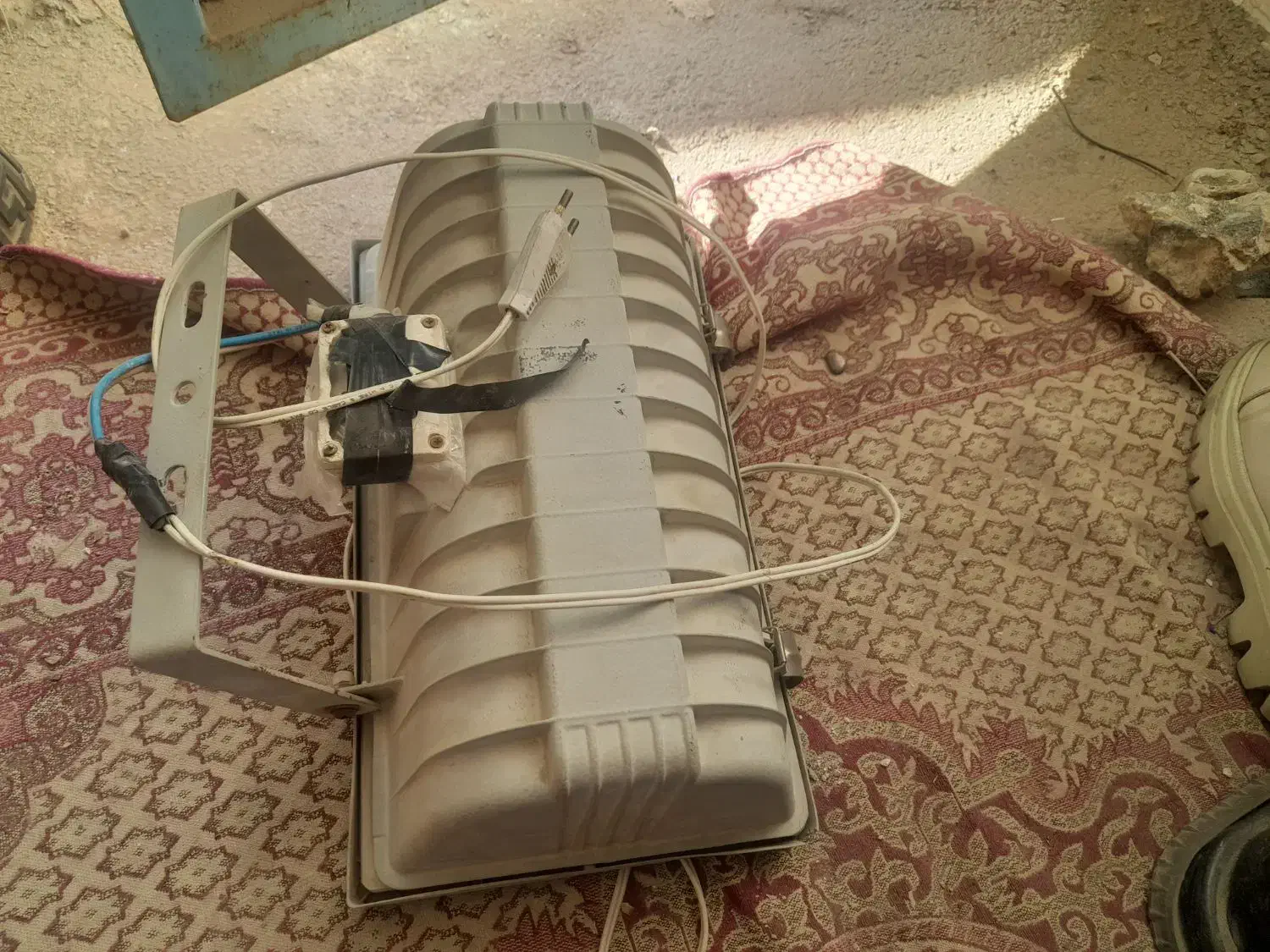 پرژکتور لامپی|لامپ و چراغ|اسفراین, |دیوار