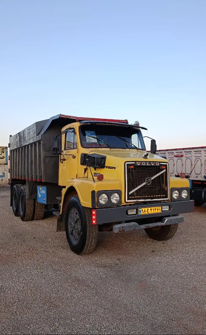 ولوو کمپرسی دهچرخ|خودرو سنگین|خرم‌آباد, |دیوار