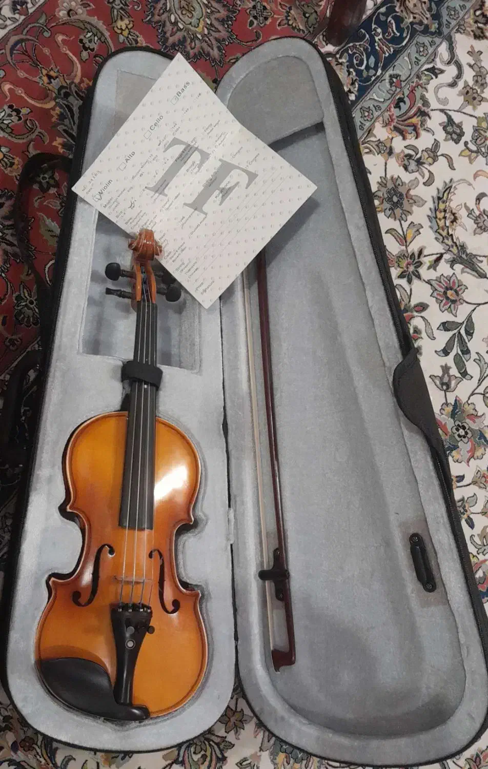 ویولن TF142 سایز 1/4 اصل با صدای فوق‌العاده|ویولن|تهران, توحید|دیوار