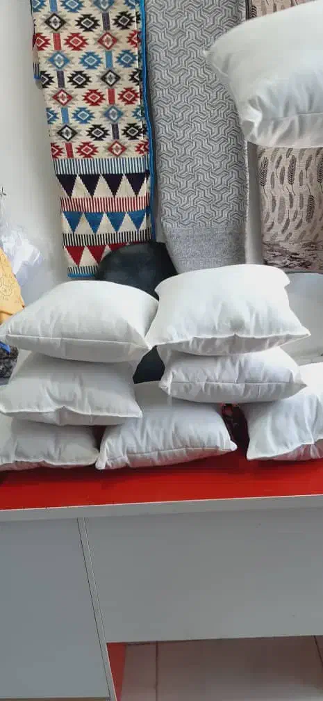 متکا پر و لول مناسب جهاز عروس|رختخواب، بالش، پتو|کرمانشاه, |دیوار