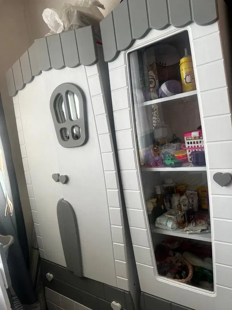 تخت خواب|تخت و سرویس خواب|بومهن, |دیوار