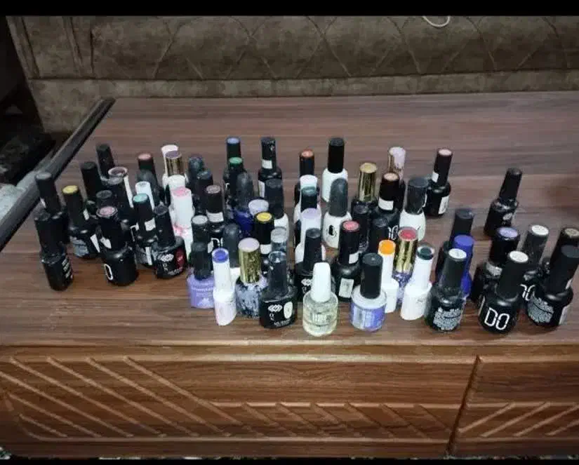 کاشت ناخن|آرایشگاه و سالن‌های زیبایی|خرم‌آباد, |دیوار