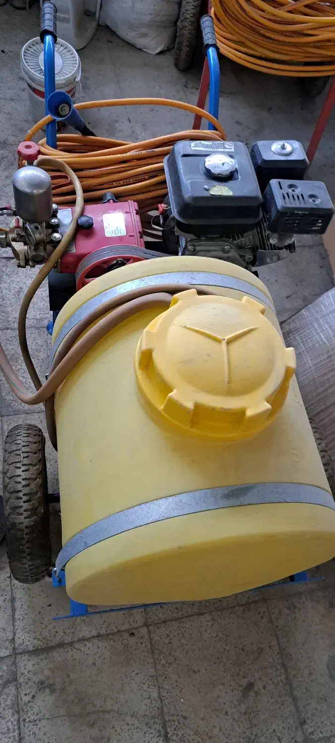 سمپاش فرغونی|خدمات باغبانی و درختکاری|پردیس, سیاه سنگ|دیوار