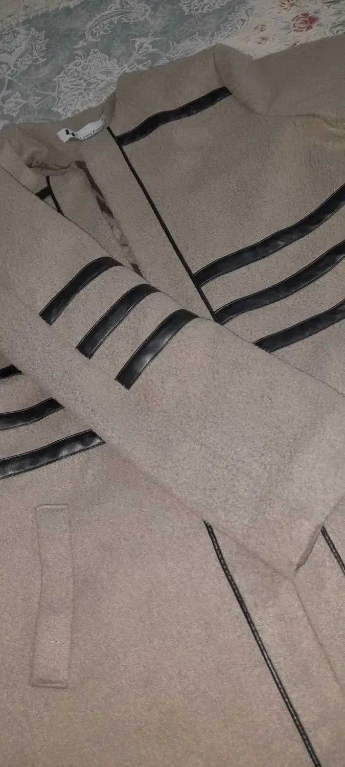 پالتو|لباس|نجف‌آباد, یزدانشهر|دیوار