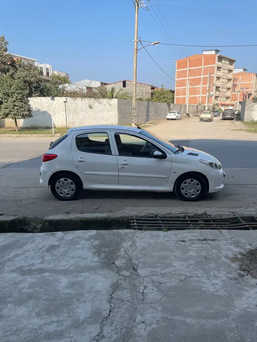 پژو ۲۰۷ سقف فلز فرمون برقی|خودرو سواری و وانت|ساری, |دیوار