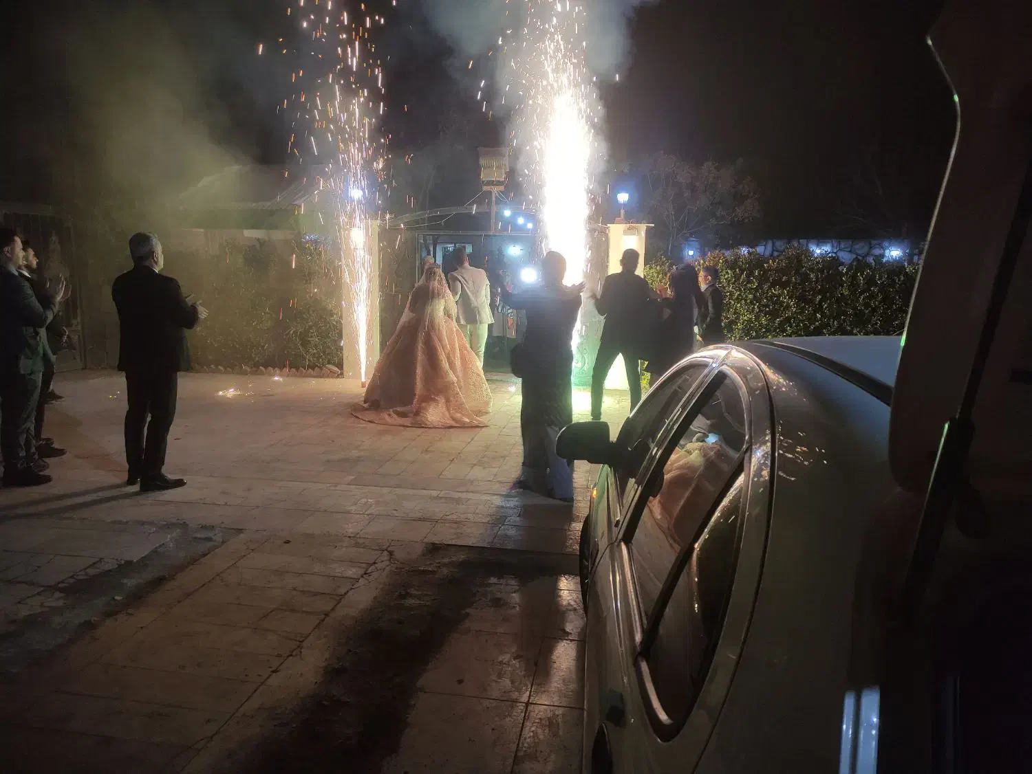 باغچه،سالن مراسم|اجارهٔ کوتاهمدت ویلا و باغ|تهران, شکوفه (عبدل آباد)|دیوار