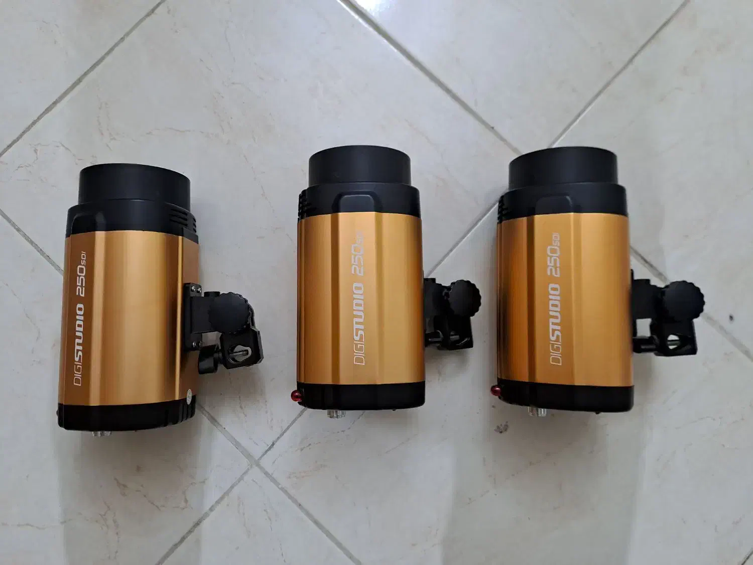 کیت فلاش استادیو ۲۵۰ ژول|دوربین عکاسی و فیلم‌برداری|تهران, شیوا|دیوار