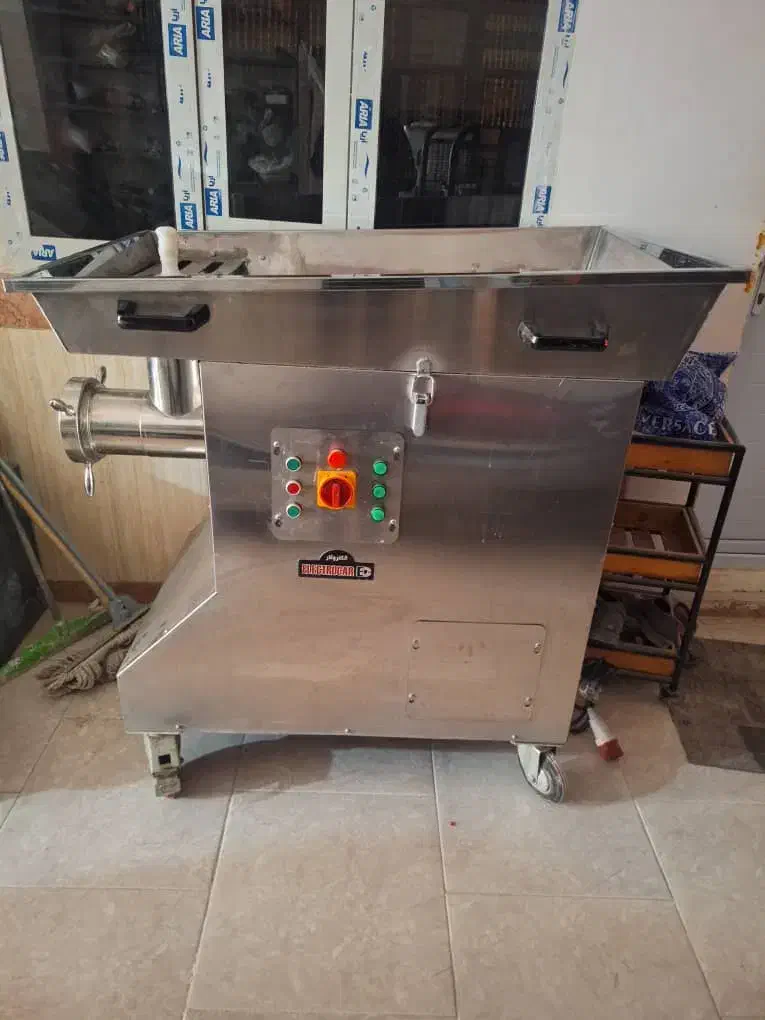 خریدار چرخ گوشت استخوان بر کالباس بر خارجی ایرانی|کافیشاپ و رستوران|کرج, گلدشت|دیوار