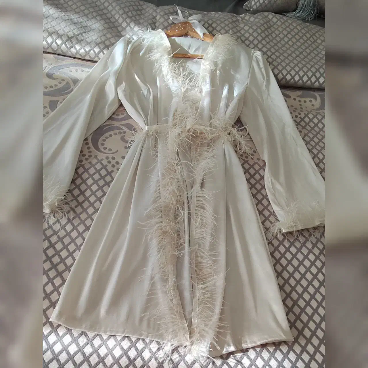 لباس عروس|لباس|فومن, |دیوار