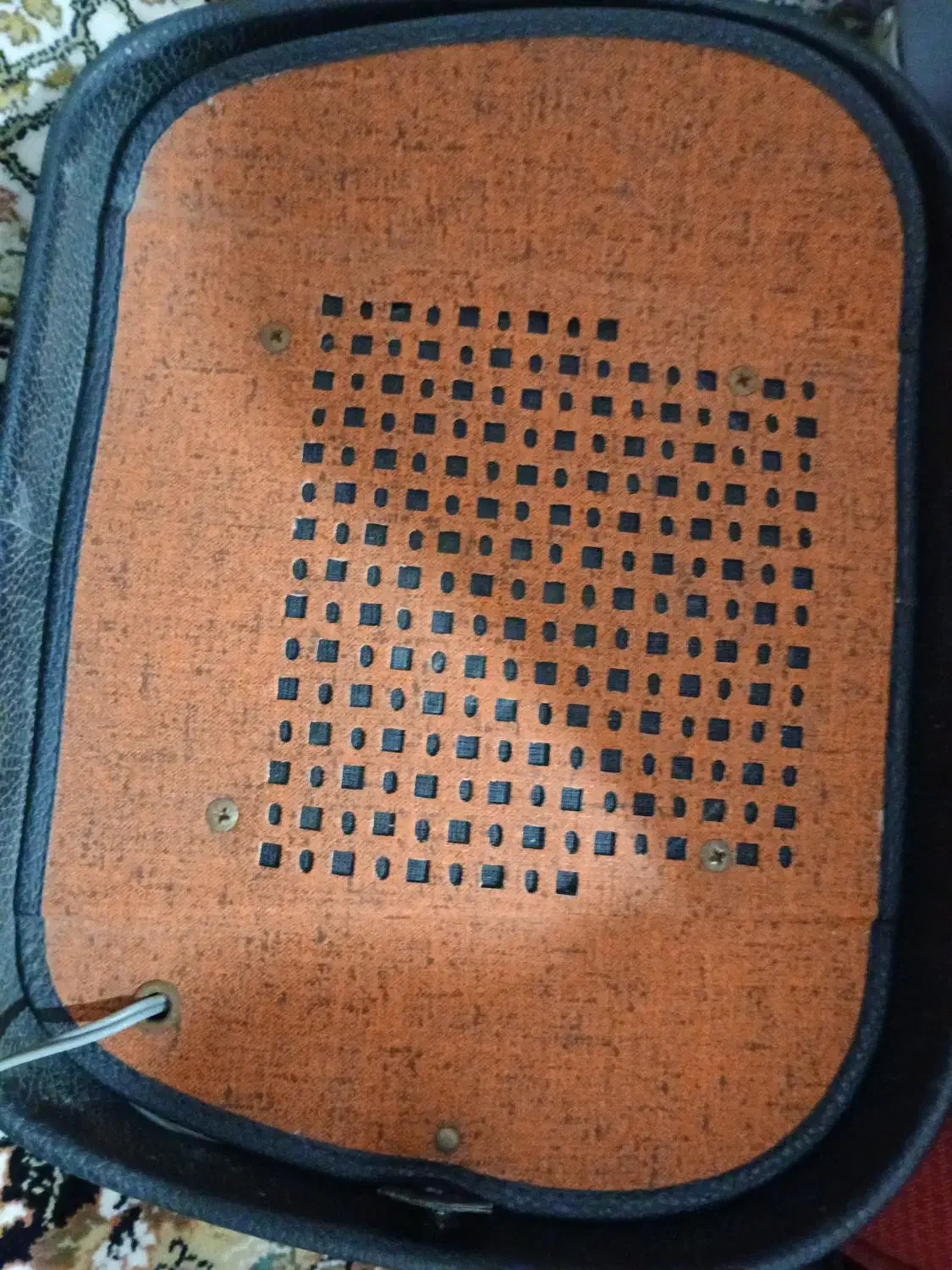 گرامافون تپاز|کلکسیون اشیاء عتیقه|سلمان‌شهر, |دیوار