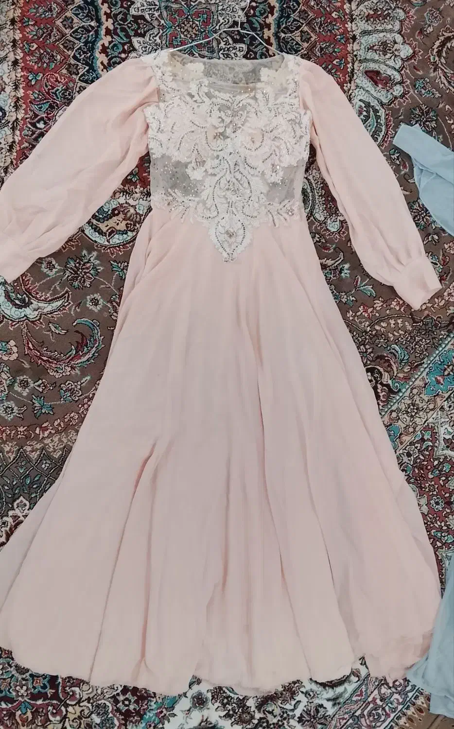 دو عدد لباس مجلسی|لباس|زنجان, |دیوار