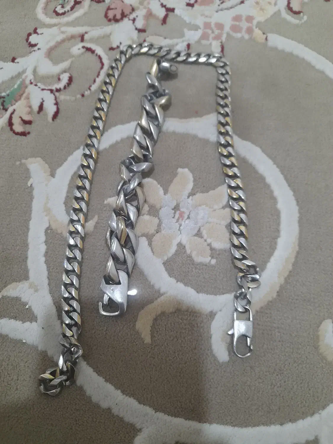 گردن بند|بدلیجات|اردبیل, |دیوار