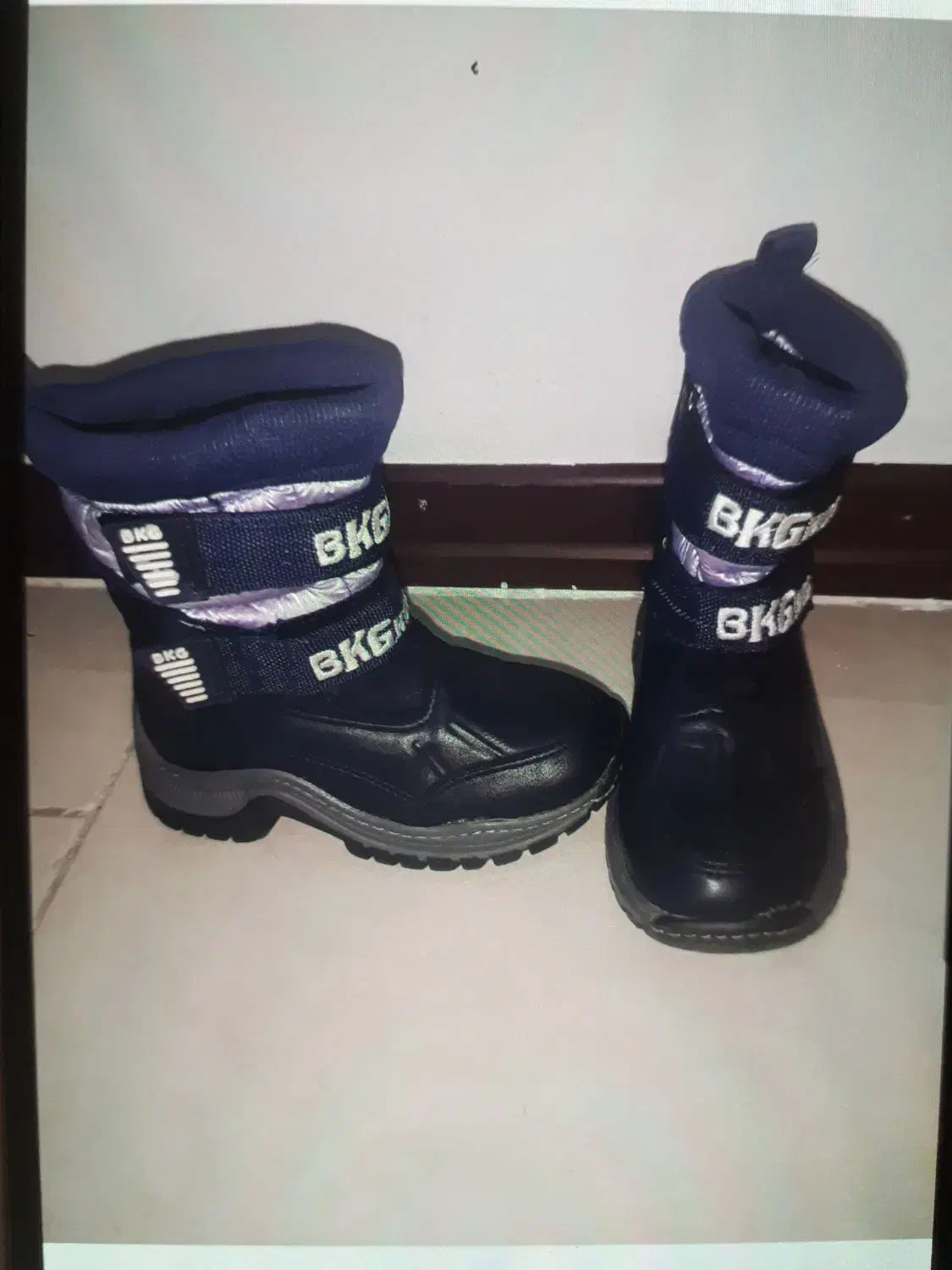 کتونی و بت بچه گانه|کفش و لباس بچه|رودهن, |دیوار