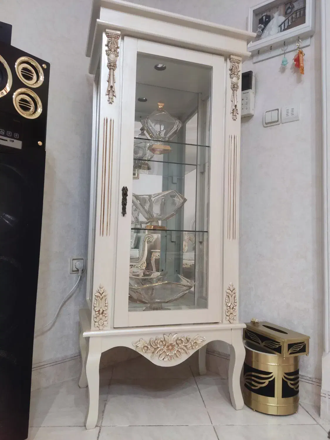 ویترین در حد نو|بوفه، ویترین، کنسول|مشکین‌دشت, |دیوار