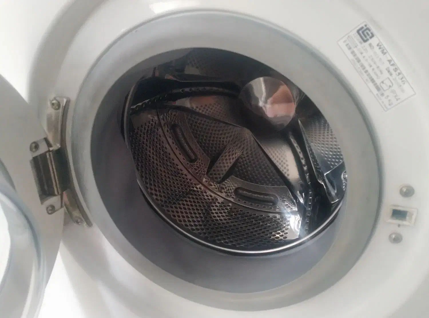 ماشین لباسشویی آبسال|ماشین لباسشویی و خشککن لباس|برخوار, |دیوار