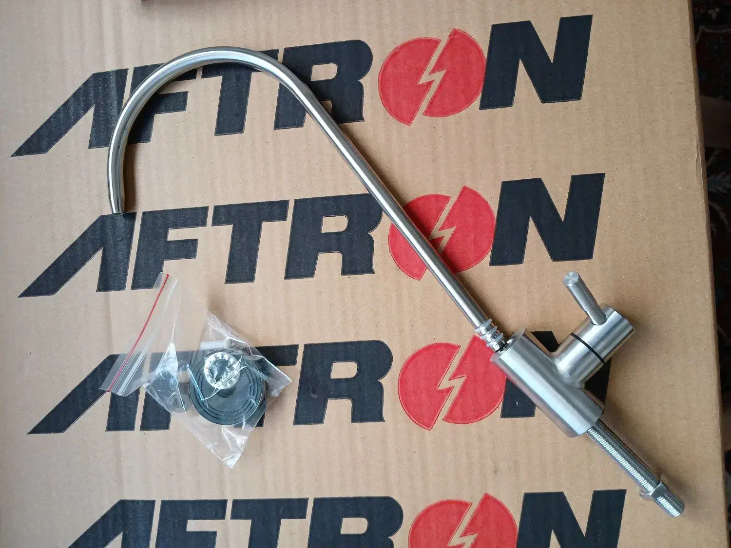 تصفیه آب خانگی|آبسردکن و تصفیه آب|صدرا-فارس, فاز ۱|دیوار