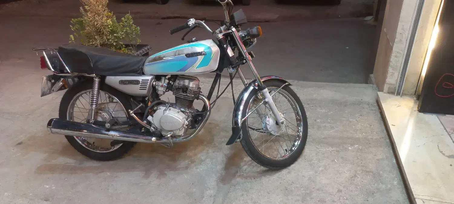 هوندا۱۲۵ معاوضه با کلیک۴۰۱|موتورسیکلت|کرج, گلشهر|دیوار