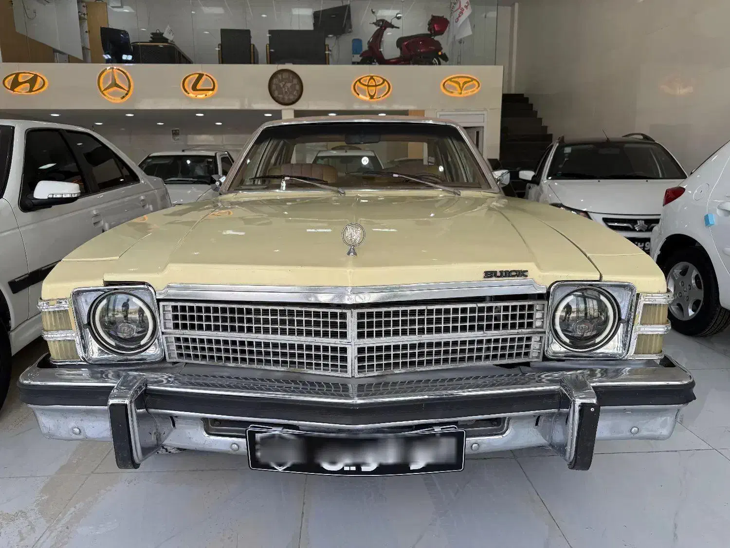 بیوک b3 اتومات فول فابریک|خودرو کلاسیک|شیراز, شهرک مهدی‌آباد|دیوار